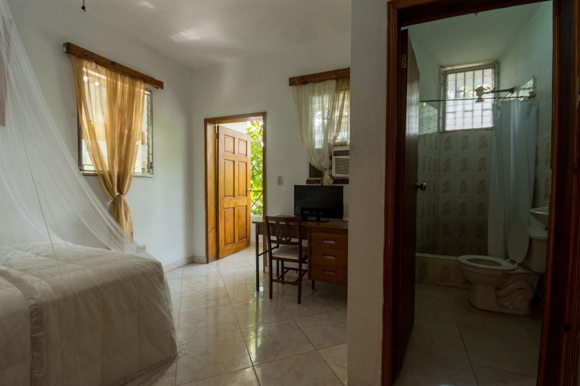 Pacot Breeze Hotel Musseau Exterior foto