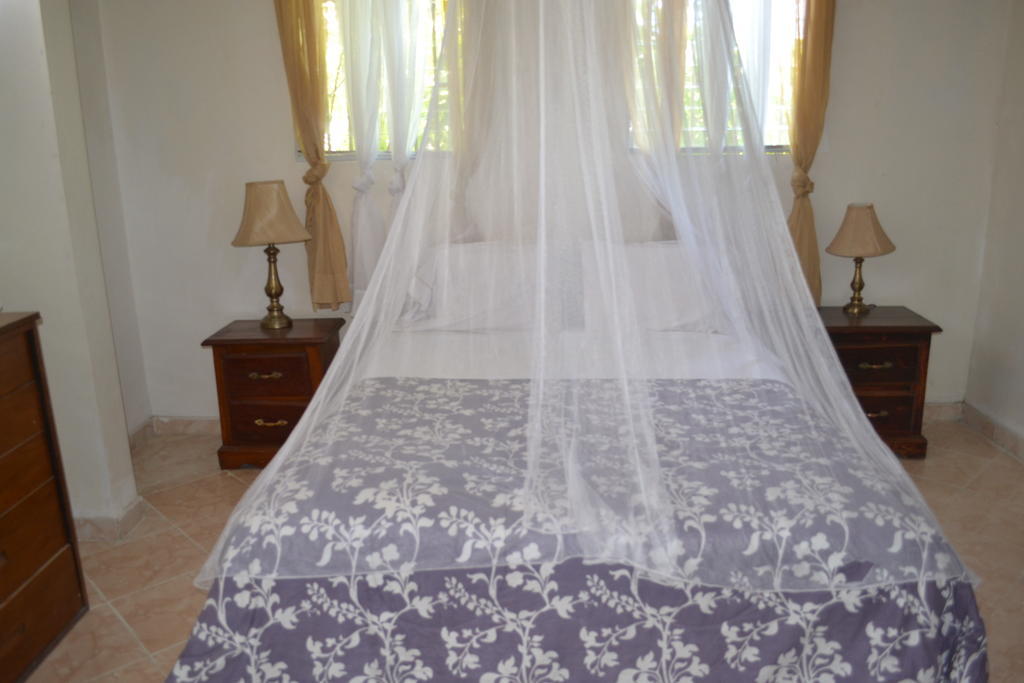 Pacot Breeze Hotel Musseau Quarto foto