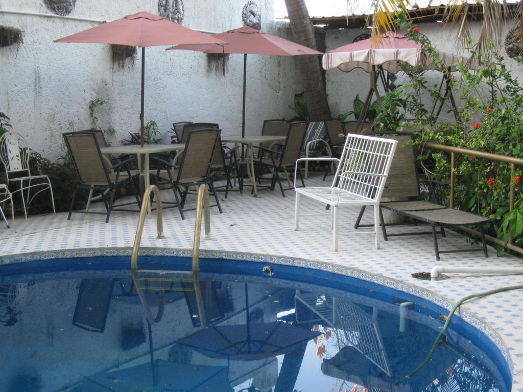 Pacot Breeze Hotel Musseau Exterior foto