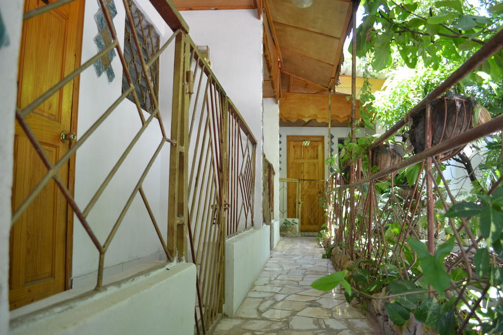 Pacot Breeze Hotel Musseau Exterior foto